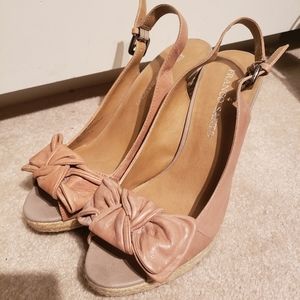 Franco Sarto tan leather wedge.